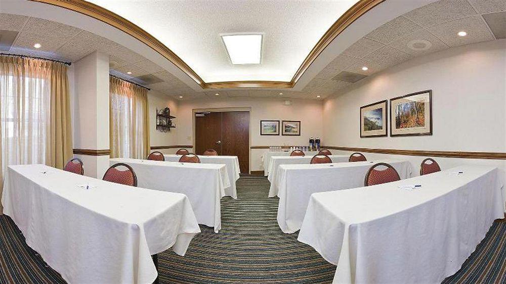 Holiday Inn Express Hotel & Suites Conover - Hickory Area By Ihg Esterno foto