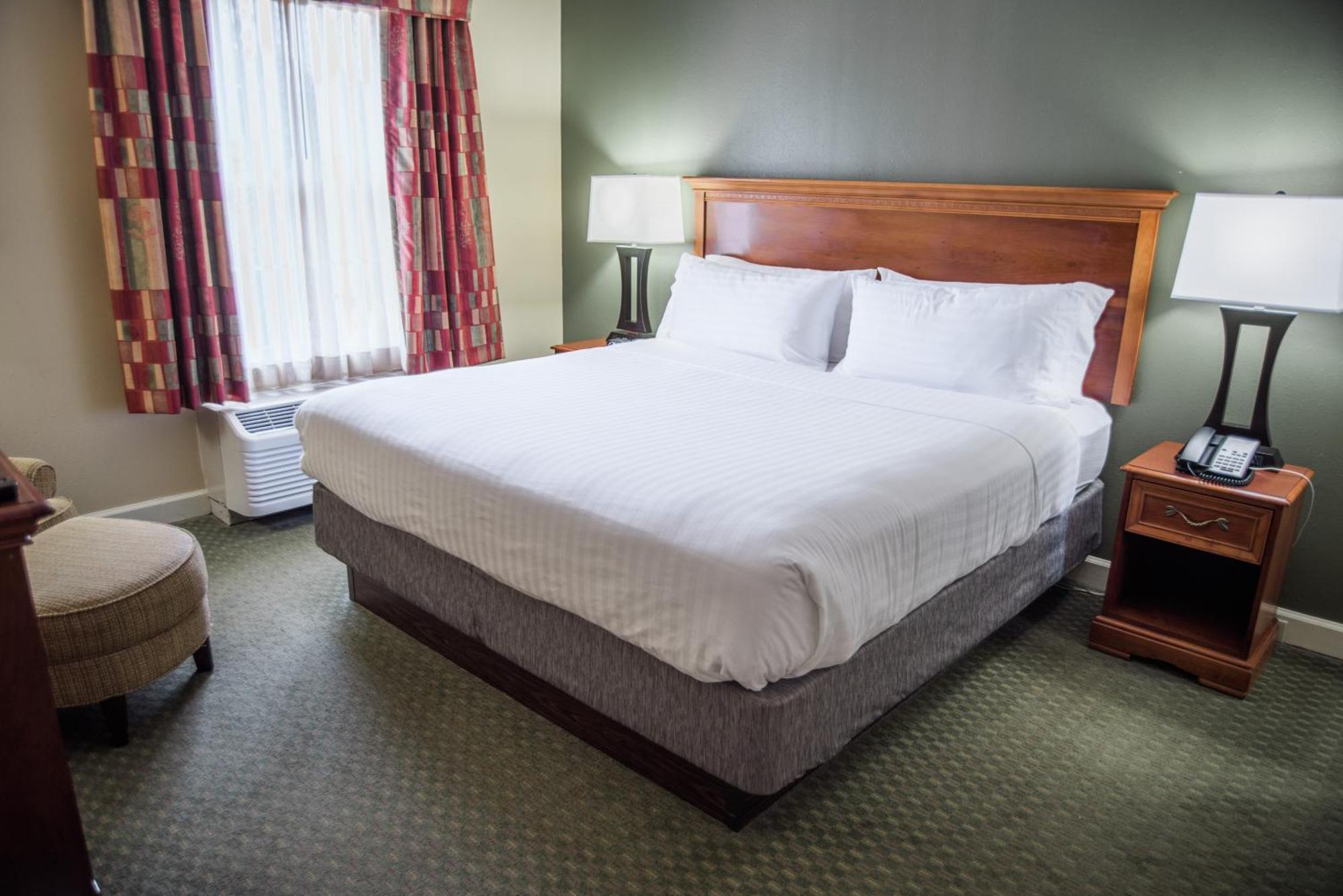 Holiday Inn Express Hotel & Suites Conover - Hickory Area By Ihg Esterno foto