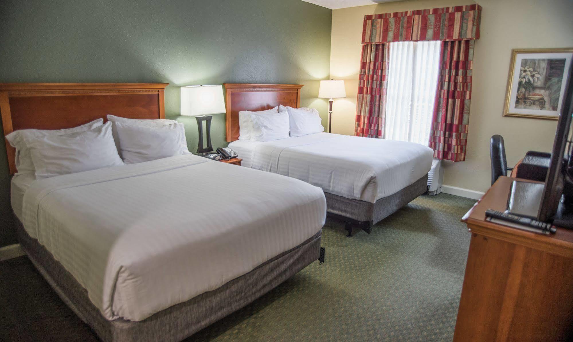 Holiday Inn Express Hotel & Suites Conover - Hickory Area By Ihg Esterno foto