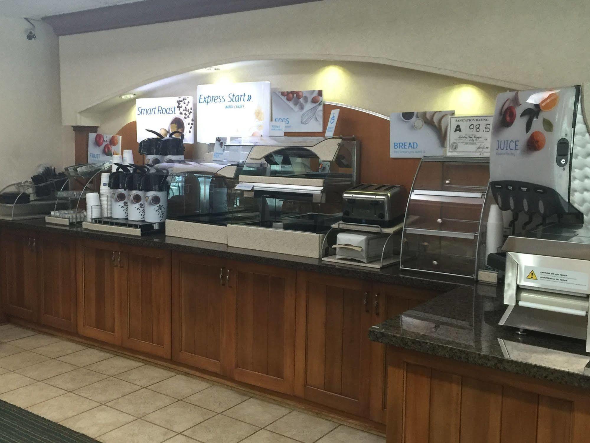 Holiday Inn Express Hotel & Suites Conover - Hickory Area By Ihg Esterno foto